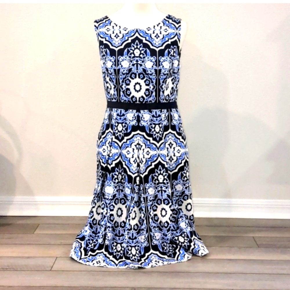 SOLD EUC Talbots 👗